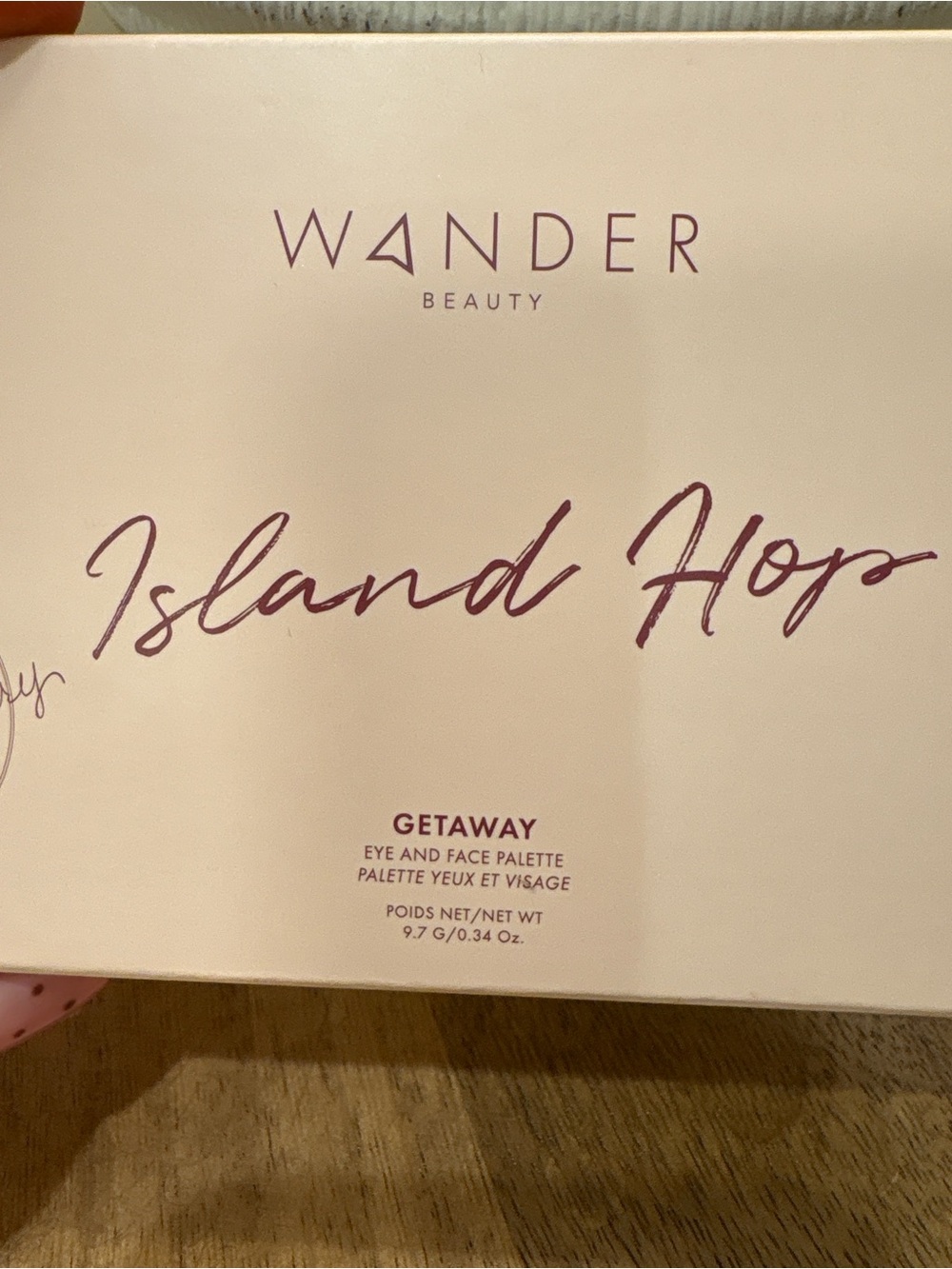 Wander Beauty Island Hops Getaway Eyeshadow Palette - Pink & Mauve Tones